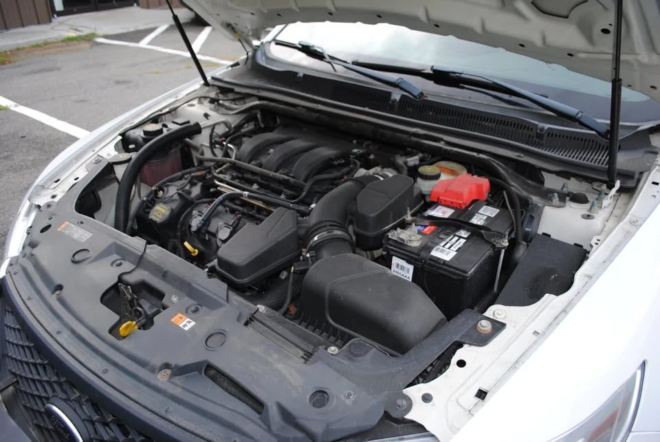 2013 Ford Taurus 6th Gen - Image 15 of 16