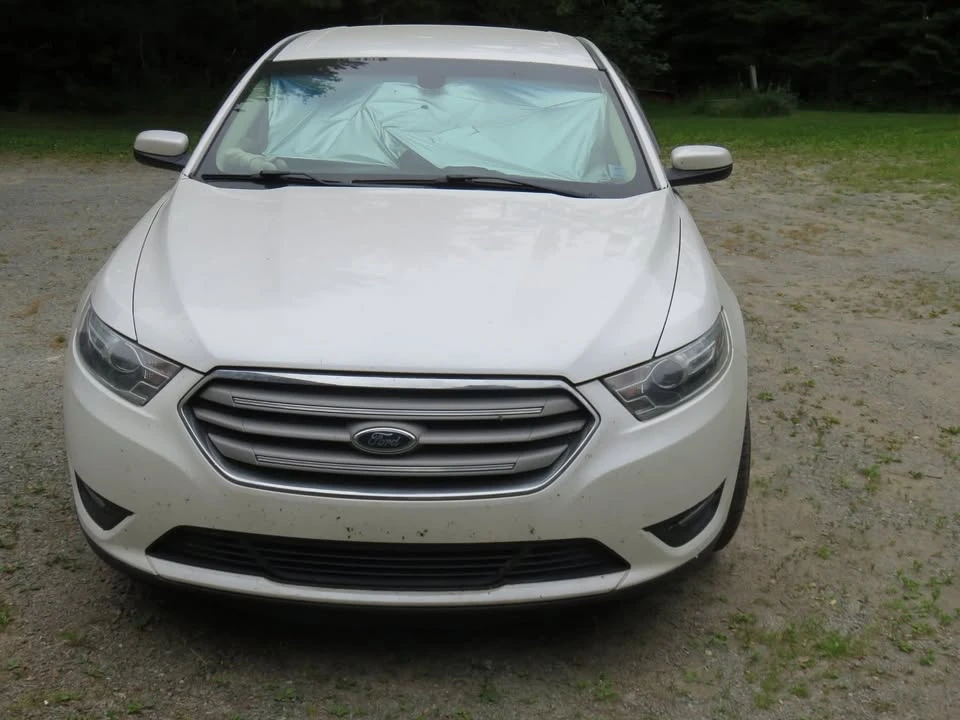2013 Ford Taurus 6th Gen - Image 3 of 8