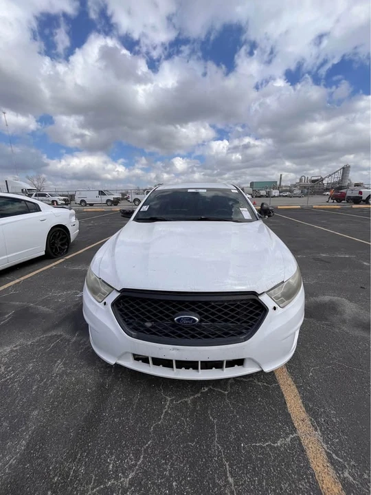 2013 Ford Taurus 6th Gen - Image 2 of 9