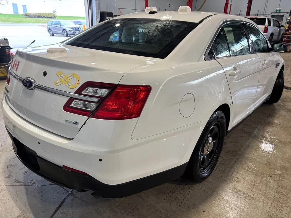 2013 Ford Taurus 6th Gen - Image 3 of 7