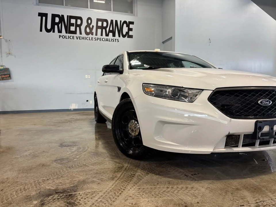 2013 Ford Taurus 6th Gen - Image 4 of 7