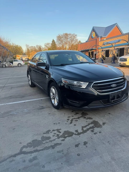 2013 Ford Taurus 6th Gen - Image 4 of 8