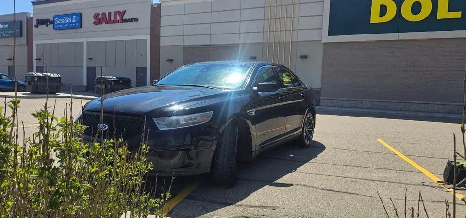 2013 Ford Taurus 6th Gen - Image 8 of 12