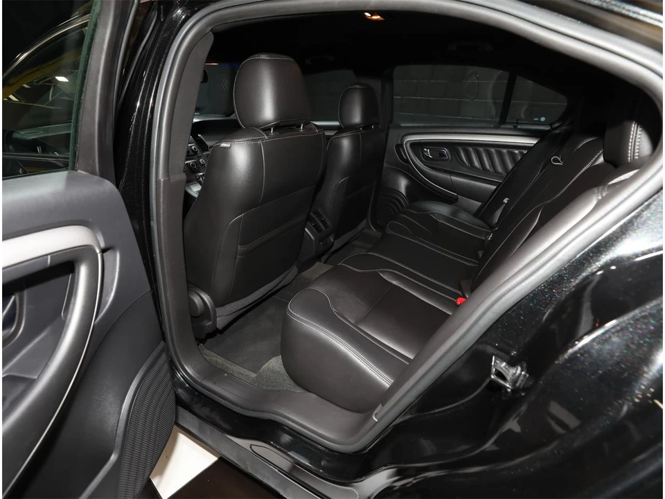 2013 Ford Taurus 6th Gen - Image 4 of 31