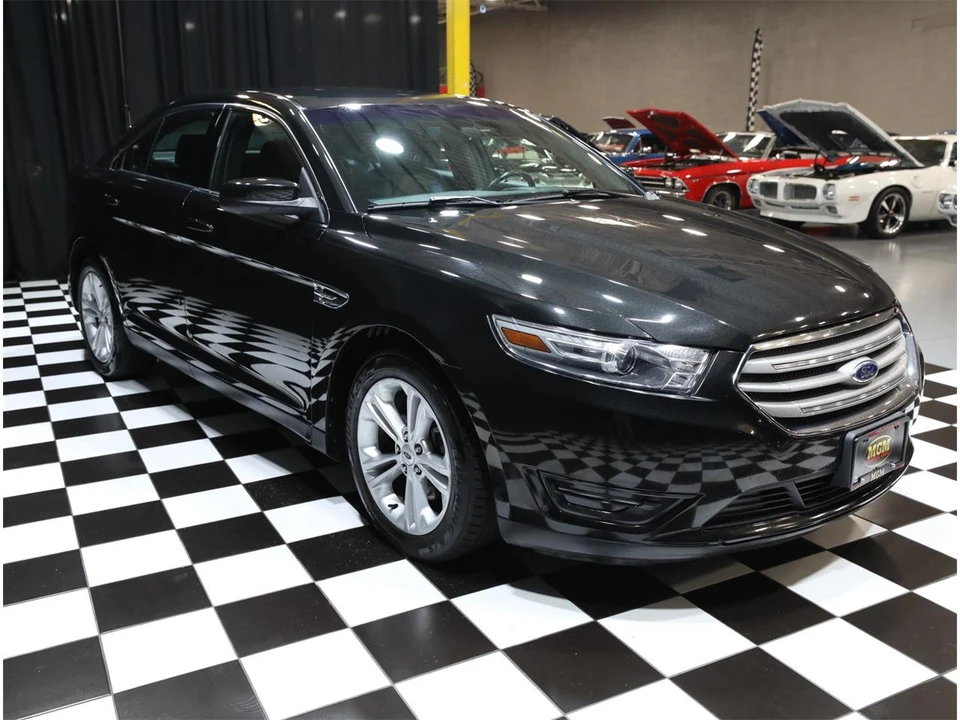 2013 Ford Taurus 6th Gen - Image 13 of 31