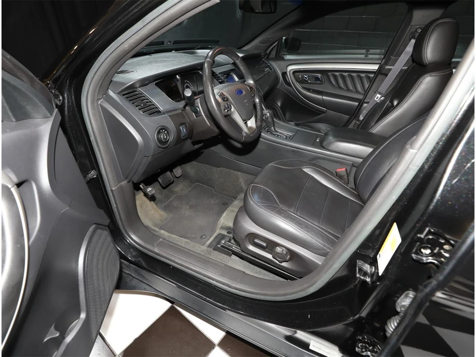 2013 Ford Taurus 6th Gen - Image 3 of 31