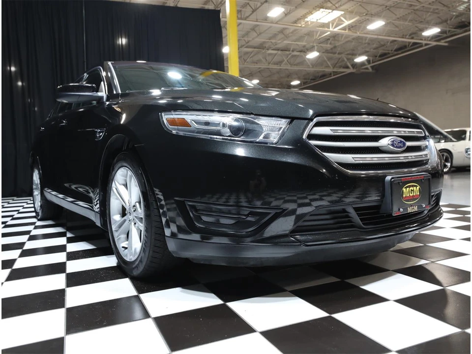 2013 Ford Taurus 6th Gen - Image 14 of 31