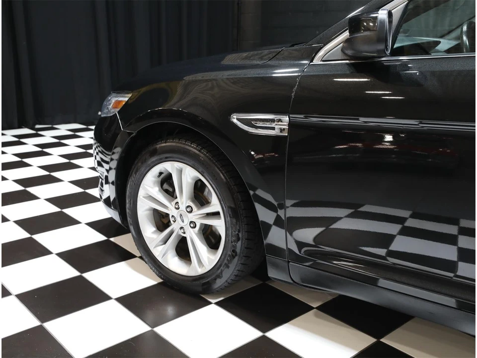 2013 Ford Taurus 6th Gen - Image 27 of 31
