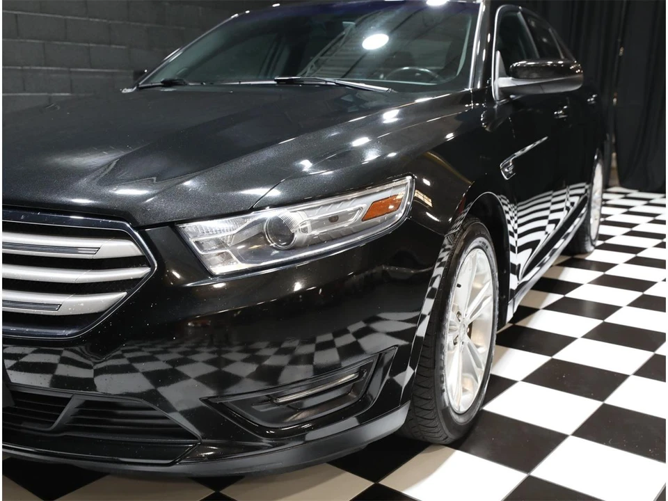 2013 Ford Taurus 6th Gen - Image 9 of 31