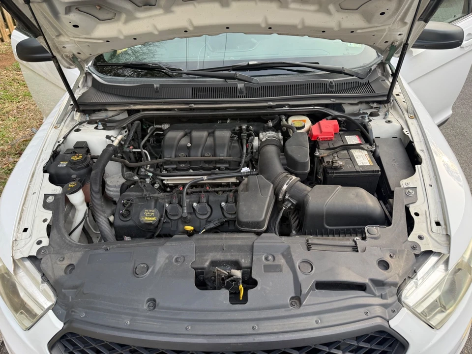 2013 Ford Taurus 6th Gen - Image 13 of 14