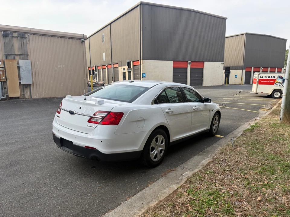 2013 Ford Taurus 6th Gen - Image 6 of 14