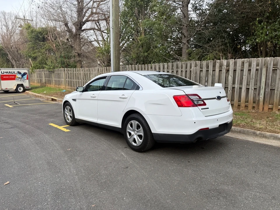 2013 Ford Taurus 6th Gen - Image 5 of 14