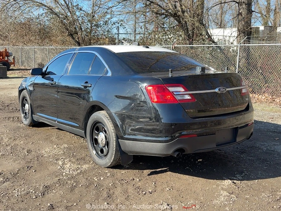 2013 Ford Taurus 5th Gen - Image 3 of 12