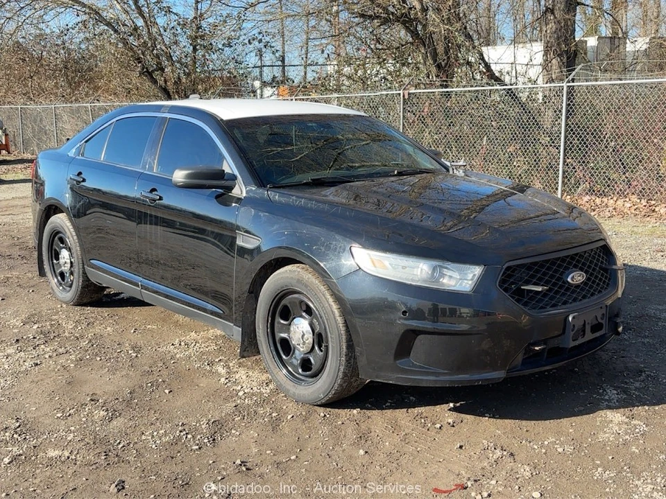 2013 Ford Taurus 5th Gen - Image 2 of 12