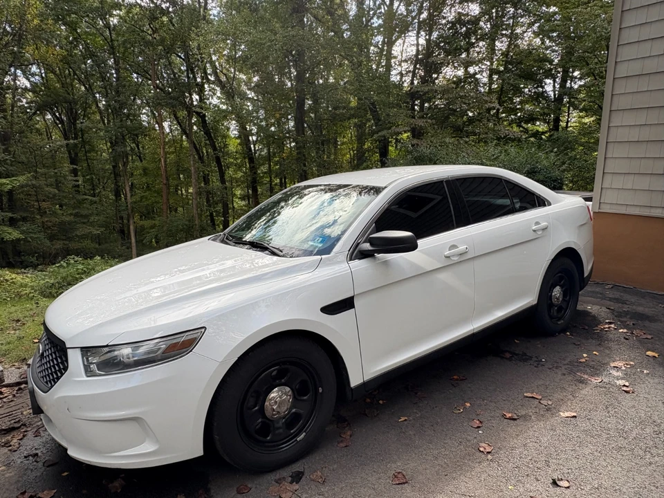 2013 Ford Taurus 5th Gen - Image 6 of 21
