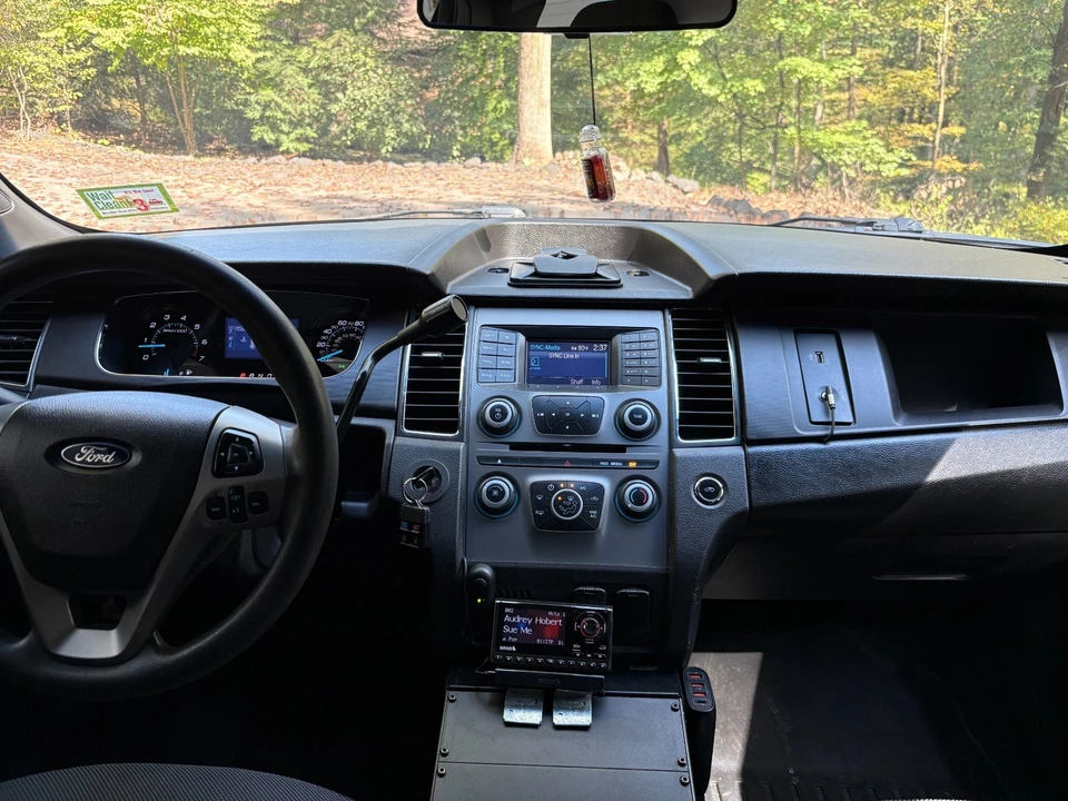 2013 Ford Taurus 5th Gen - Image 20 of 21