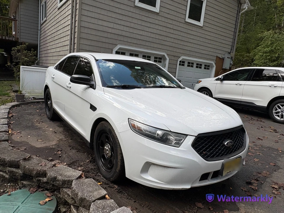 2013 Ford Taurus 5th Gen - Image 4 of 21