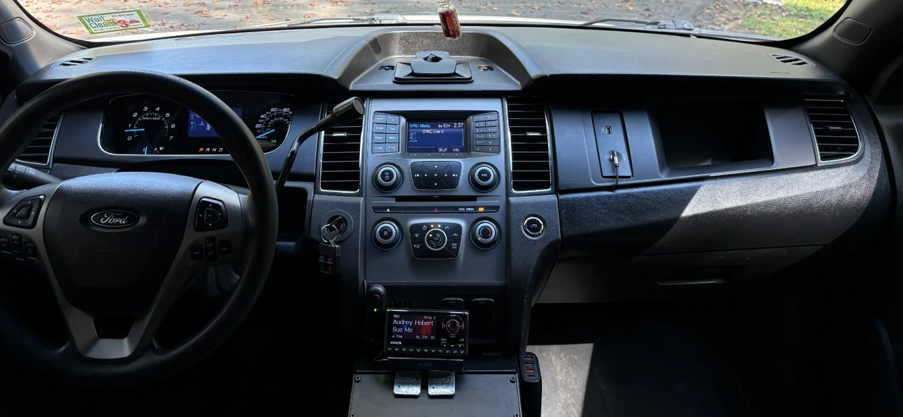2013 Ford Taurus 5th Gen - Image 18 of 21
