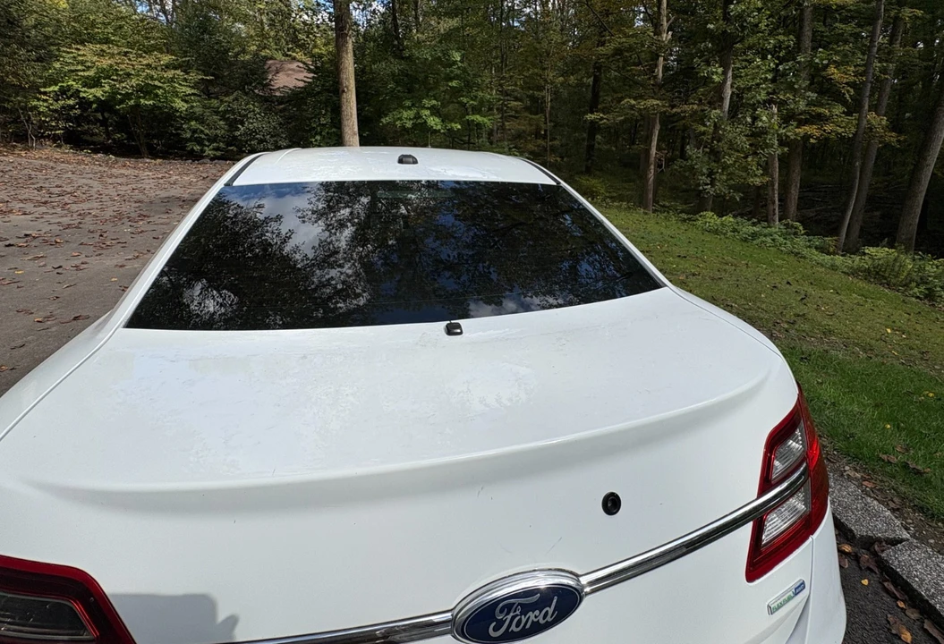 2013 Ford Taurus 5th Gen - Image 11 of 21