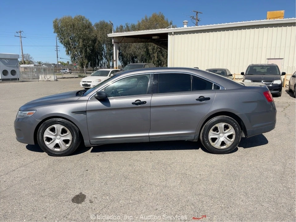 2013 Ford Taurus 6th Gen - Image 5 of 12