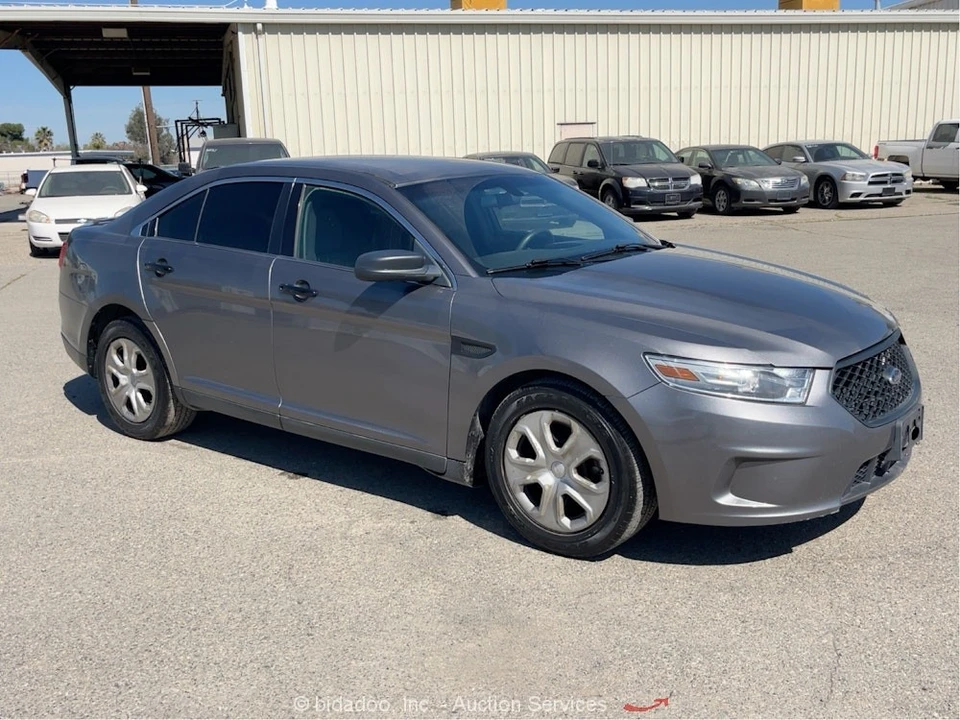 2013 Ford Taurus 6th Gen - Image 2 of 12