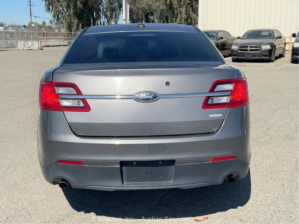 2013 Ford Taurus 6th Gen - Image 8 of 12