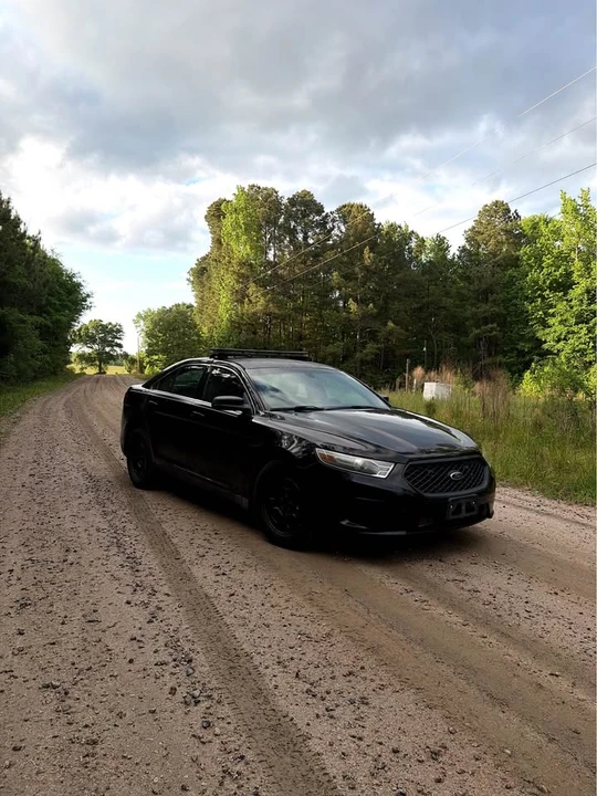 2013 Ford Taurus 6th Gen - Image 2 of 8