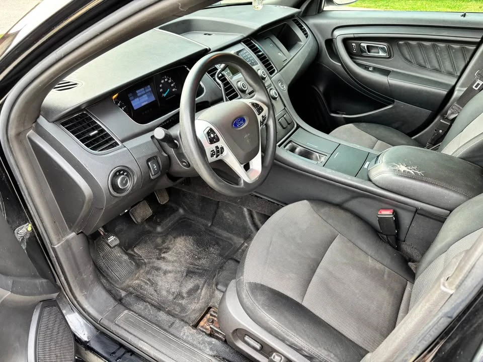 2013 Ford Taurus 6th Gen - Image 6 of 10