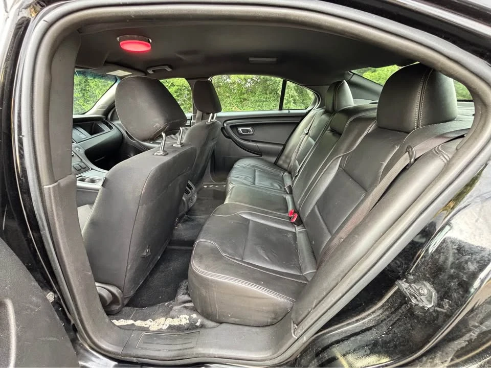 2013 Ford Taurus 6th Gen - Image 9 of 10
