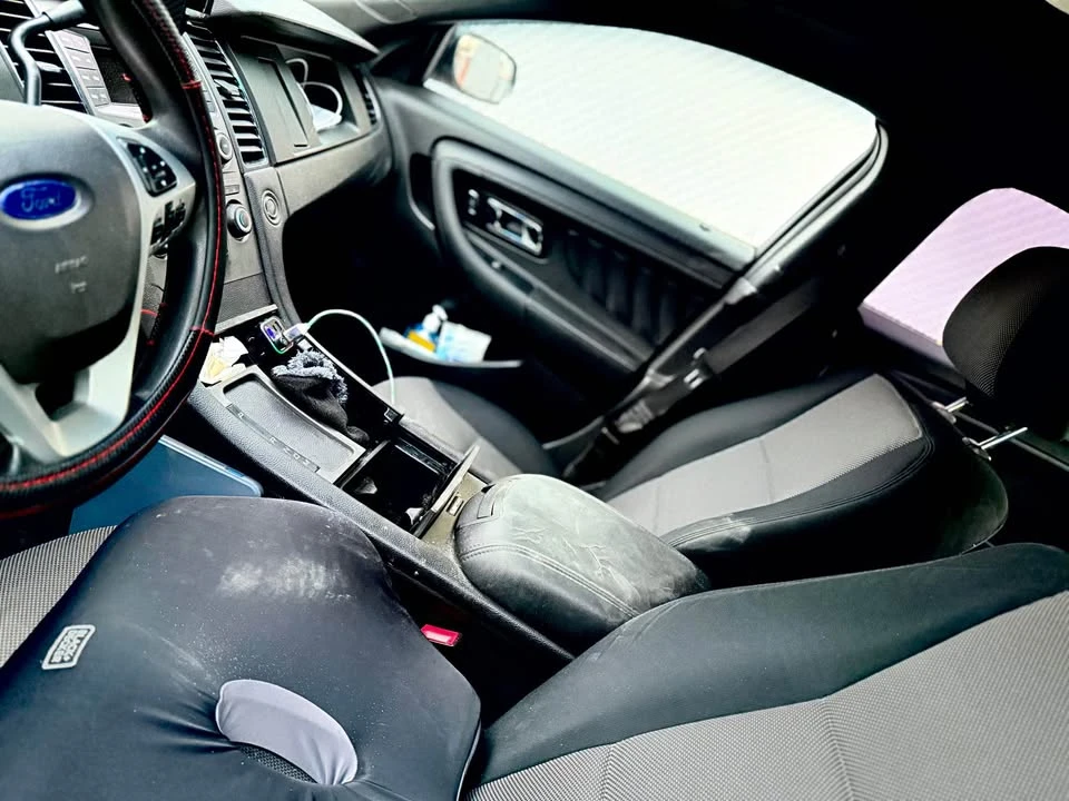 2013 Ford Taurus 6th Gen - Image 3 of 7