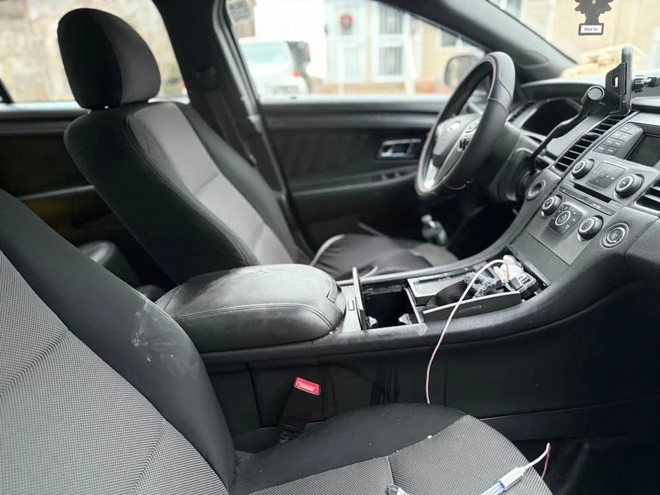 2013 Ford Taurus 6th Gen - Image 2 of 7
