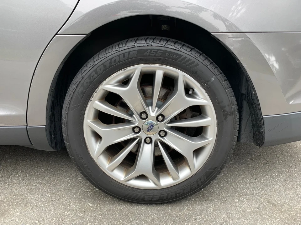 2013 Ford Taurus 5th Gen - Image 17 of 18