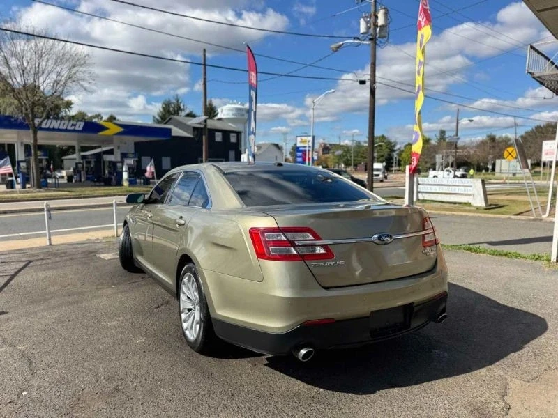 2013 Ford Taurus 5th Gen - Image 11 of 12