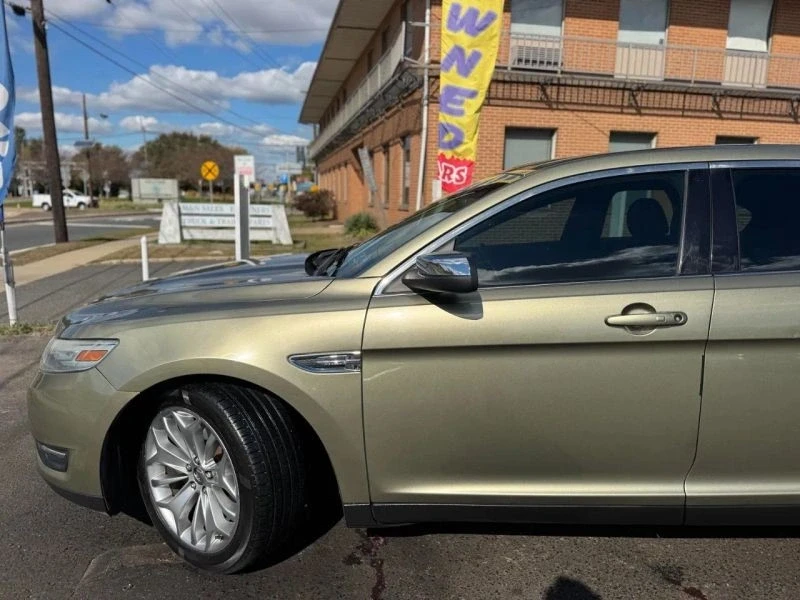 2013 Ford Taurus 5th Gen - Image 7 of 12