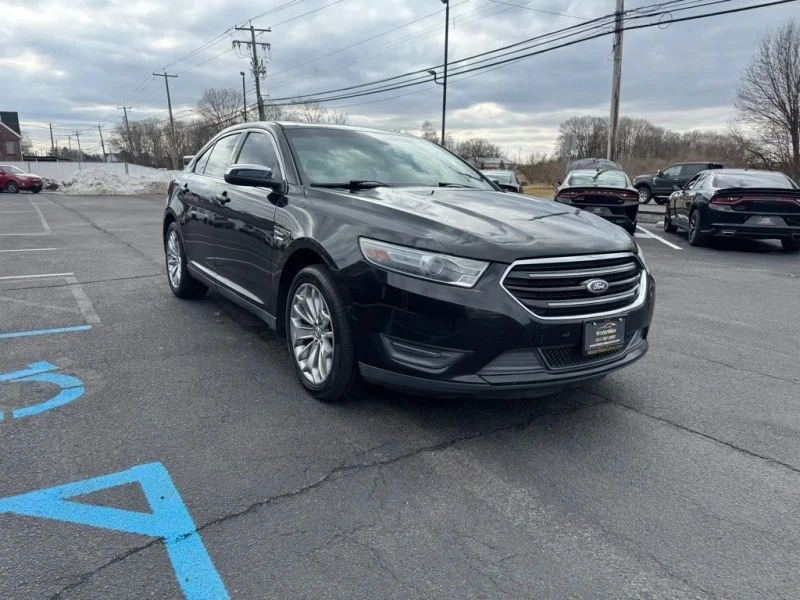 2013 Ford Taurus 5th Gen - Image 4 of 10