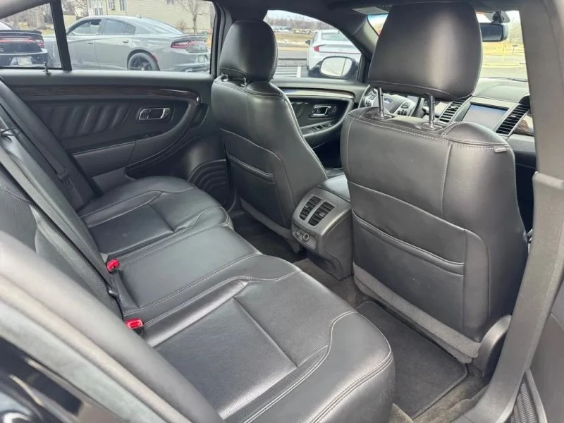 2013 Ford Taurus 5th Gen - Image 7 of 10