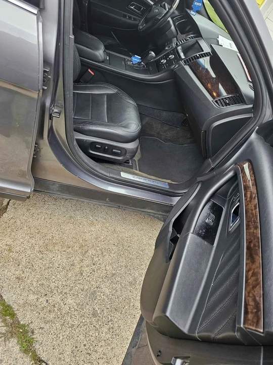 2013 Ford Taurus 6th Gen - Image 12 of 13