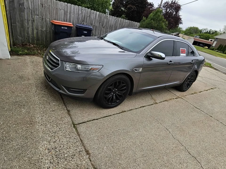 2013 Ford Taurus 6th Gen - Image 2 of 13