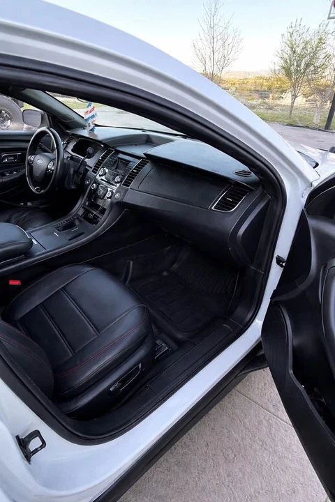 2013 Ford Taurus 6th Gen - Image 6 of 8
