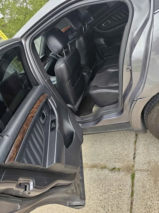 2013 Ford Taurus 6th Gen - Image 10 of 13