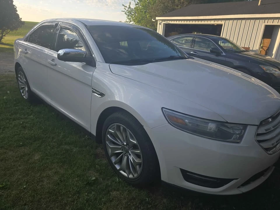 2013 Ford Taurus 6th Gen - Image 3 of 12