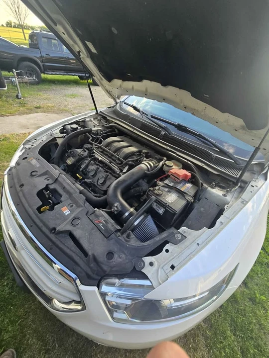 2013 Ford Taurus 6th Gen - Image 9 of 12