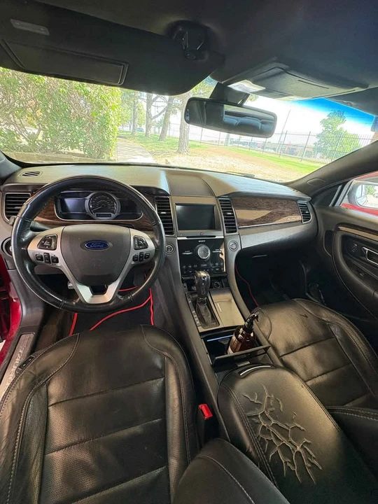 2013 Ford Taurus 6th Gen - Image 7 of 10