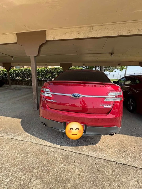 2013 Ford Taurus 6th Gen - Image 4 of 10