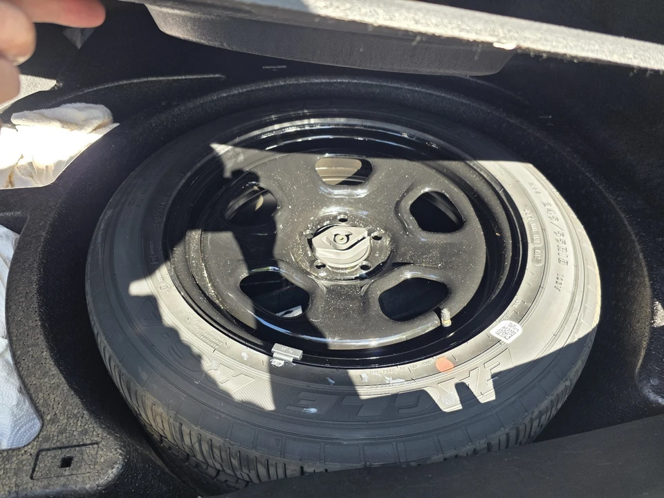 2013 Ford Taurus 6th Gen - Image 7 of 19