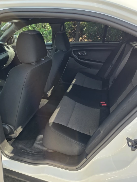 2013 Ford Taurus 6th Gen - Image 14 of 19