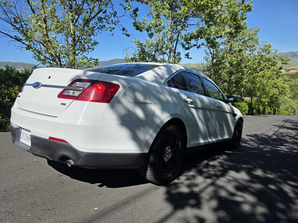 2013 Ford Taurus 6th Gen - Image 4 of 19
