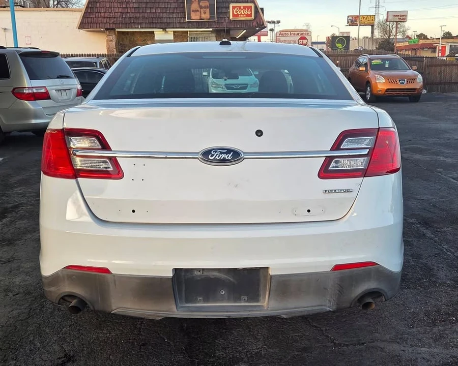 2013 Ford Taurus 6th Gen - Image 7 of 15