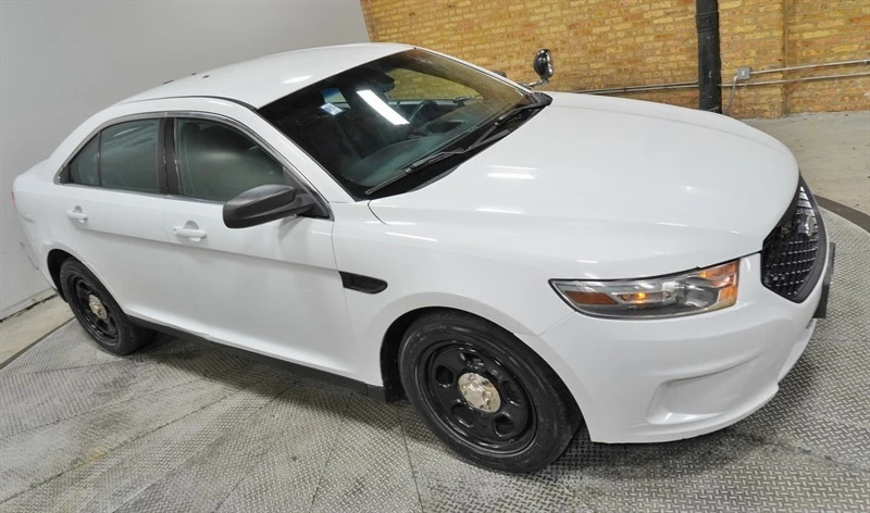 2013 Ford Taurus 5th Gen - Image 8 of 12
