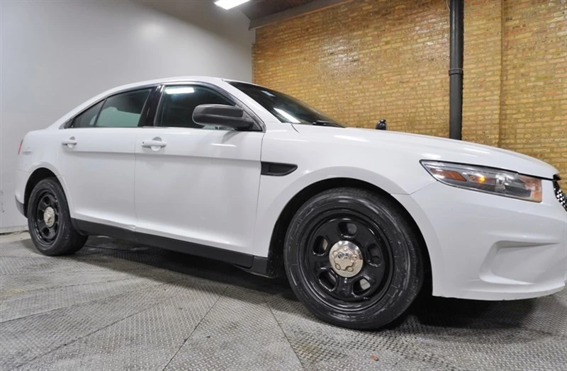 2013 Ford Taurus 5th Gen - Image 9 of 12
